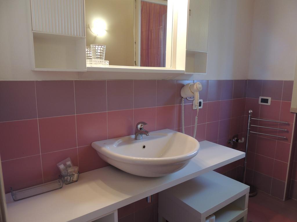 Villa Rosa Moniga del Garda Pokój zdjęcie