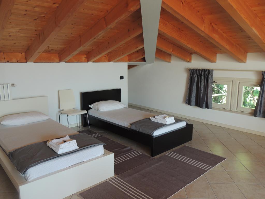 Villa Rosa Moniga del Garda Pokój zdjęcie